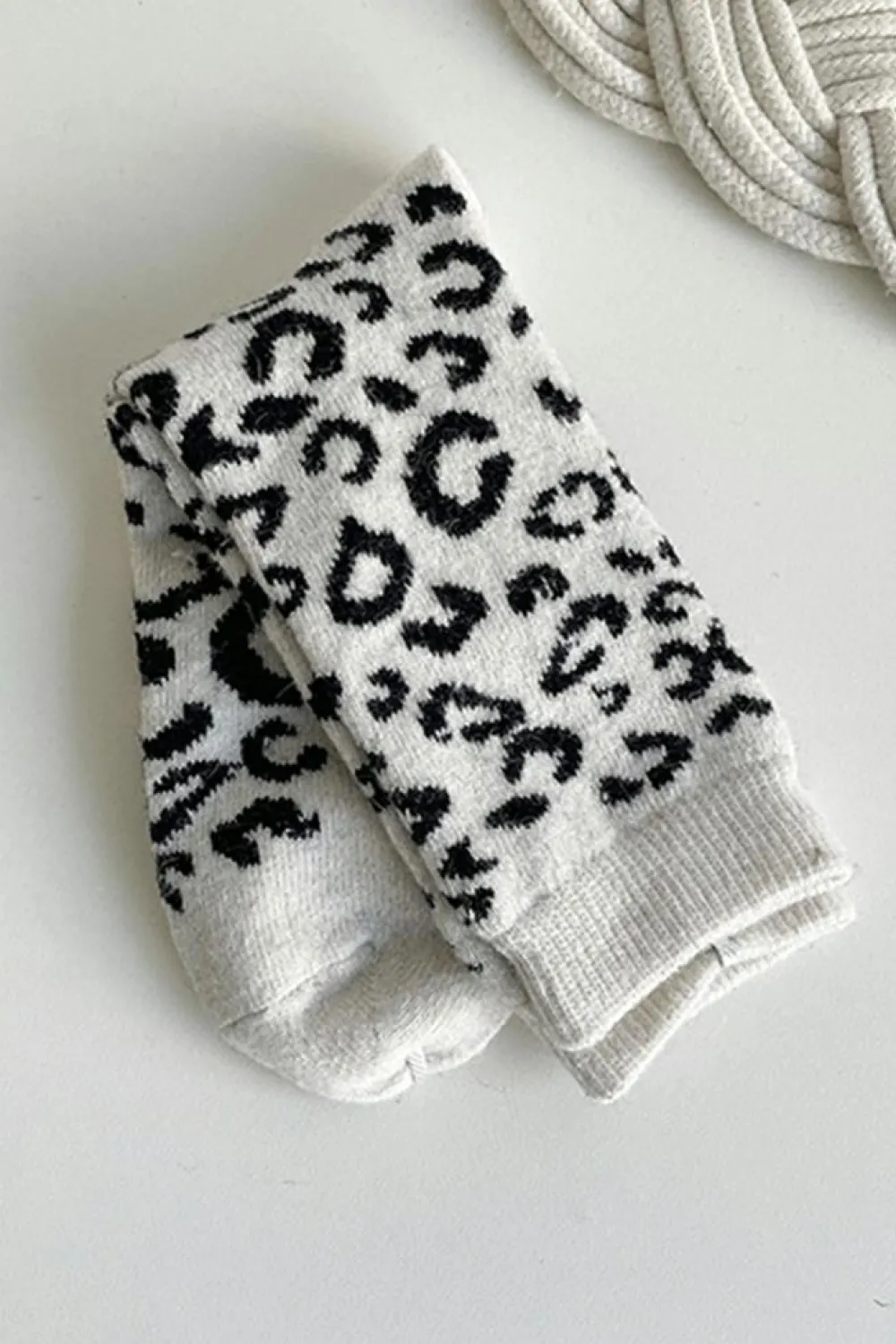 Fashion Dear-Lover Leopard Ribbed Edge Tube Socks White