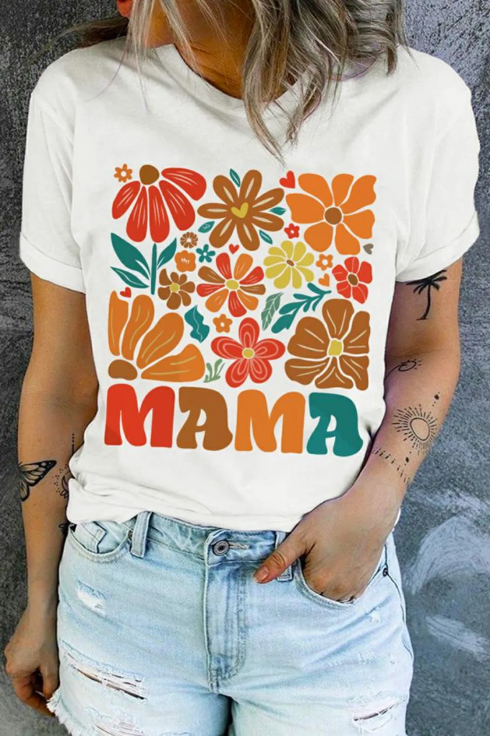 Best Dear-Lover MAMA Flower Graphic Crewneck Tee White