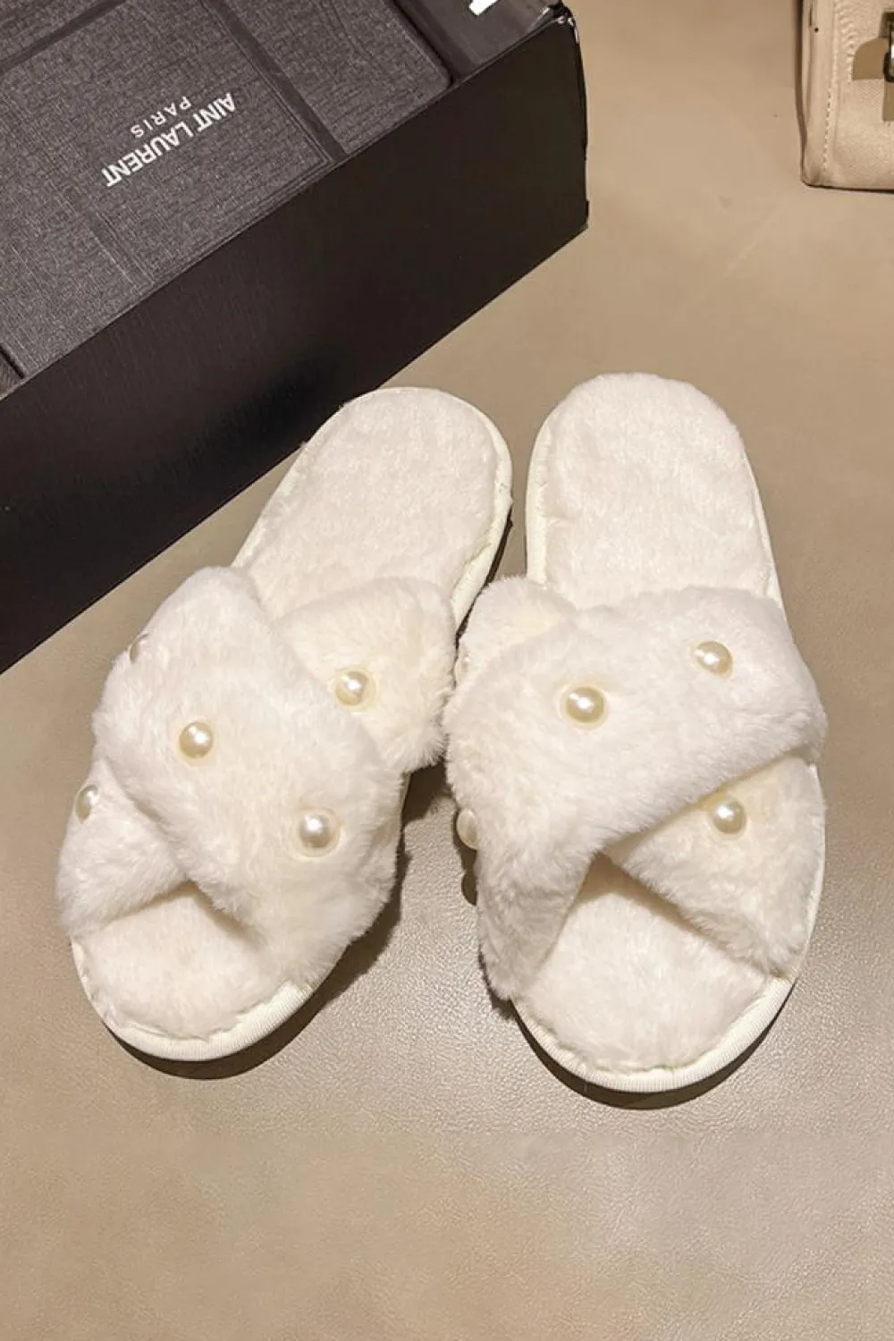 Sale Dear-Lover Pearl Decor Criss Cross Plush Slippers White