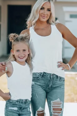 Clearance Dear-Lover Scoop Neck Basic Solid Tank Top White
