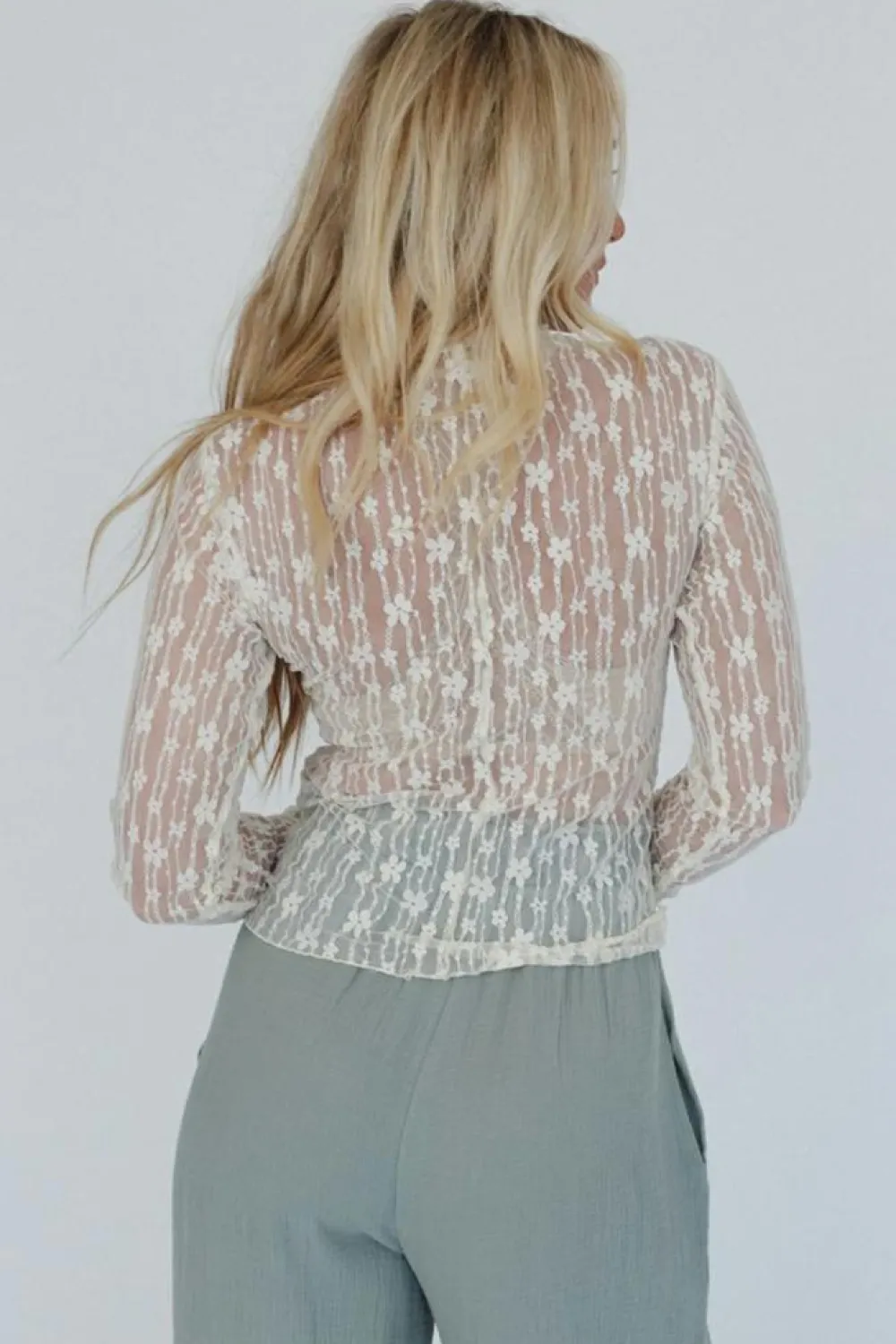 Outlet Dear-Lover Sheer Floral Lace Long Sleeve Slim Fit Top White