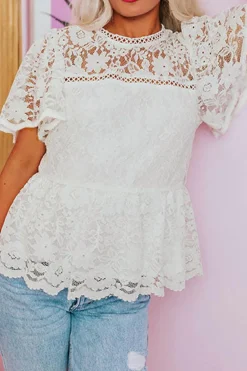 Discount Dear-Lover Short Sleeve Scalloped Floral Lace Peplum Blouse White
