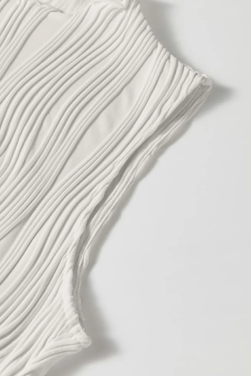 Best Dear-Lover Solid Color Wavy Textured Round Neck Tank Top White
