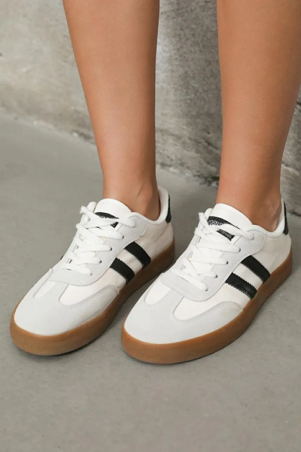 Fashion Dear-Lover Striped Lace-up Flat Sneakers White