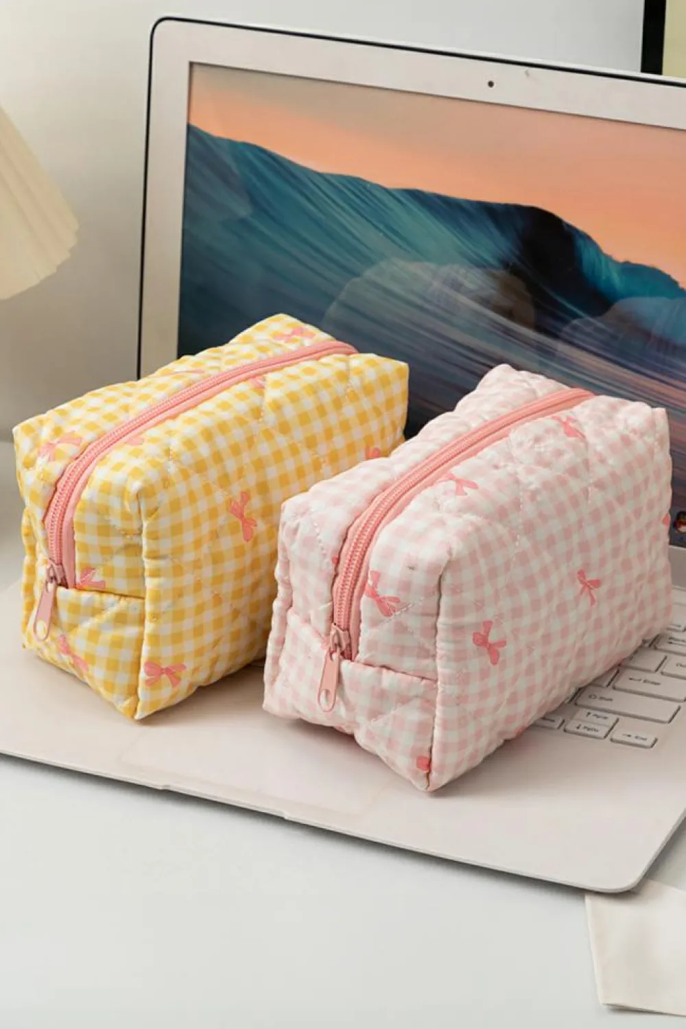 Fashion Dear-Lover Sweet Bow Knot Print Quilted Zipper Cosmetic Bag White