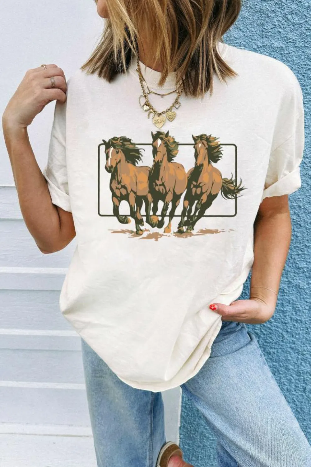 Discount Dear-Lover Texas Horse Graphic Cuffed Sleeve Graphic T Shirt White
