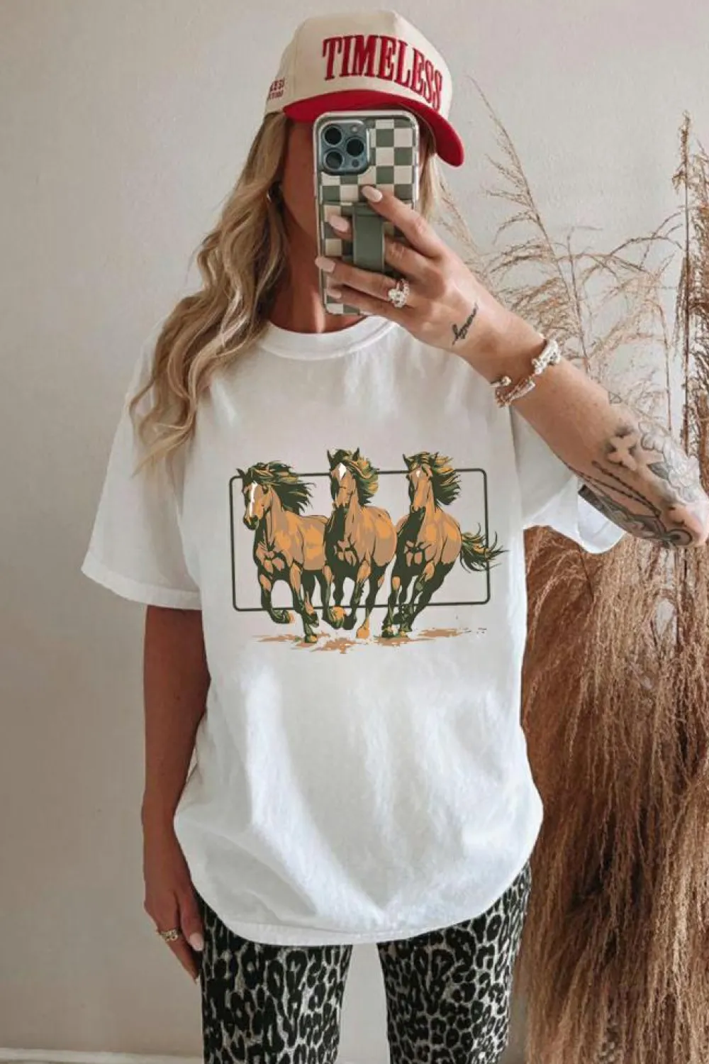 Discount Dear-Lover Texas Horse Graphic Cuffed Sleeve Graphic T Shirt White