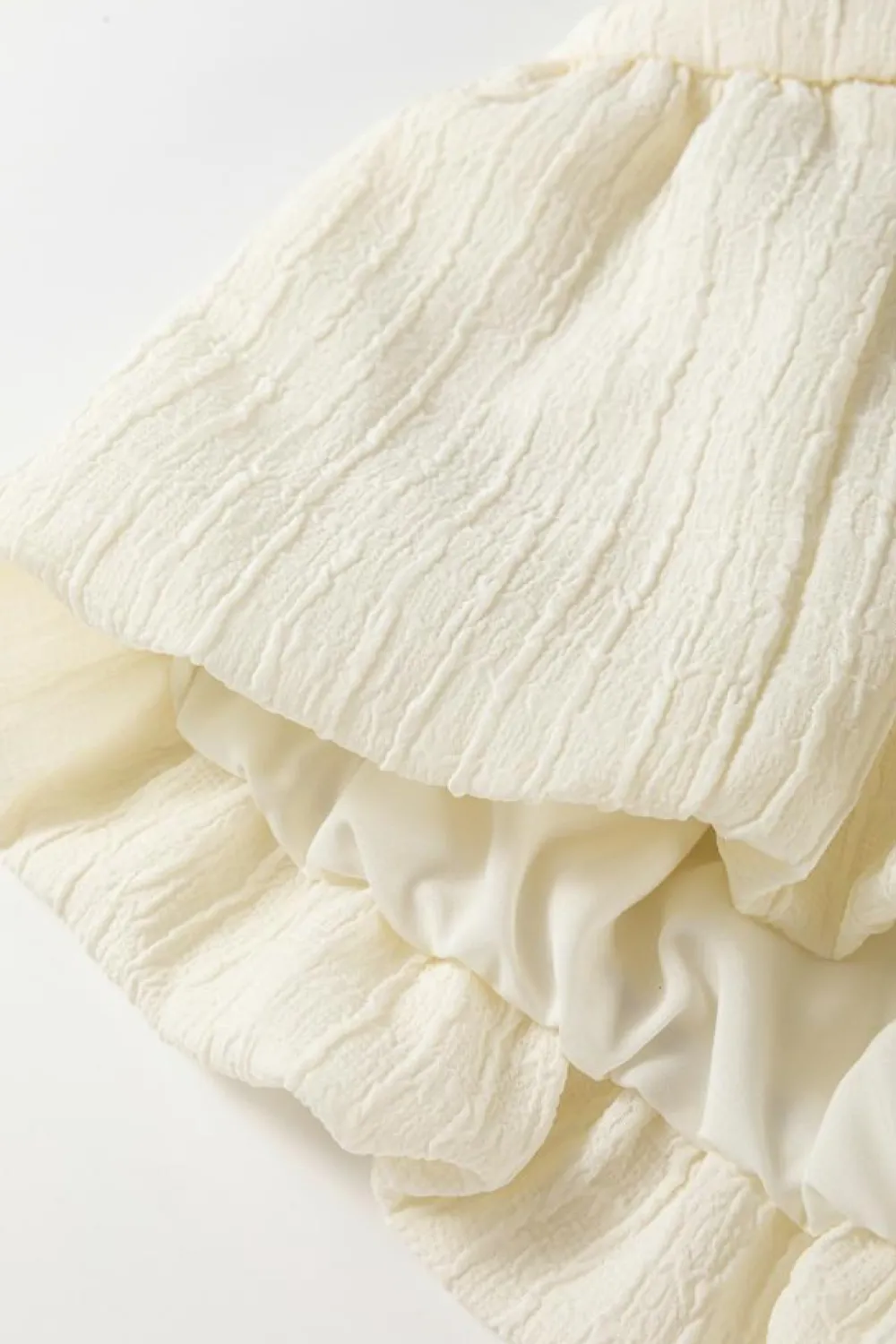 Hot Dear-Lover Textured Bow Ties Front Bubble Hem Puff Short Sleeve Blouse White