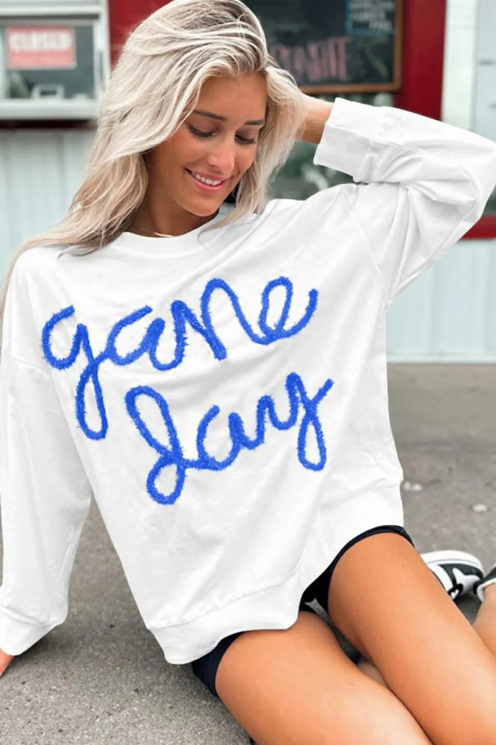 Hot Dear-Lover Tinsel Game Day Drop Shoulder Graphic Sweatshirt White