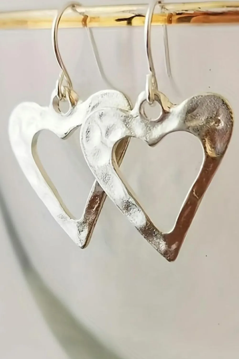 Clearance Dear-Lover Valentine Hollowed Heart Shape Earrings White