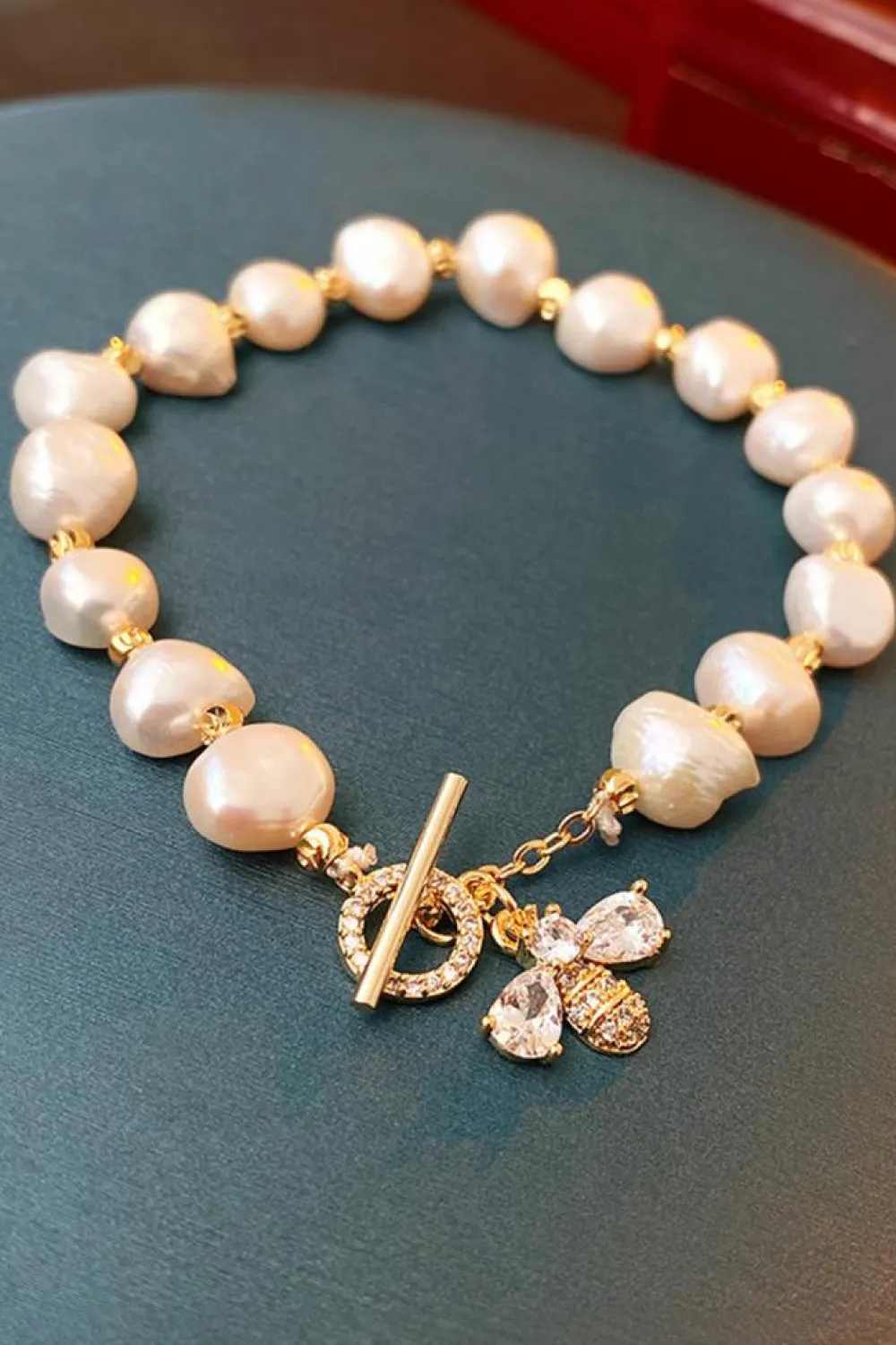 Best Dear-Lover Vintage Bee Rhinestone Baroque Pearl Bracelet White