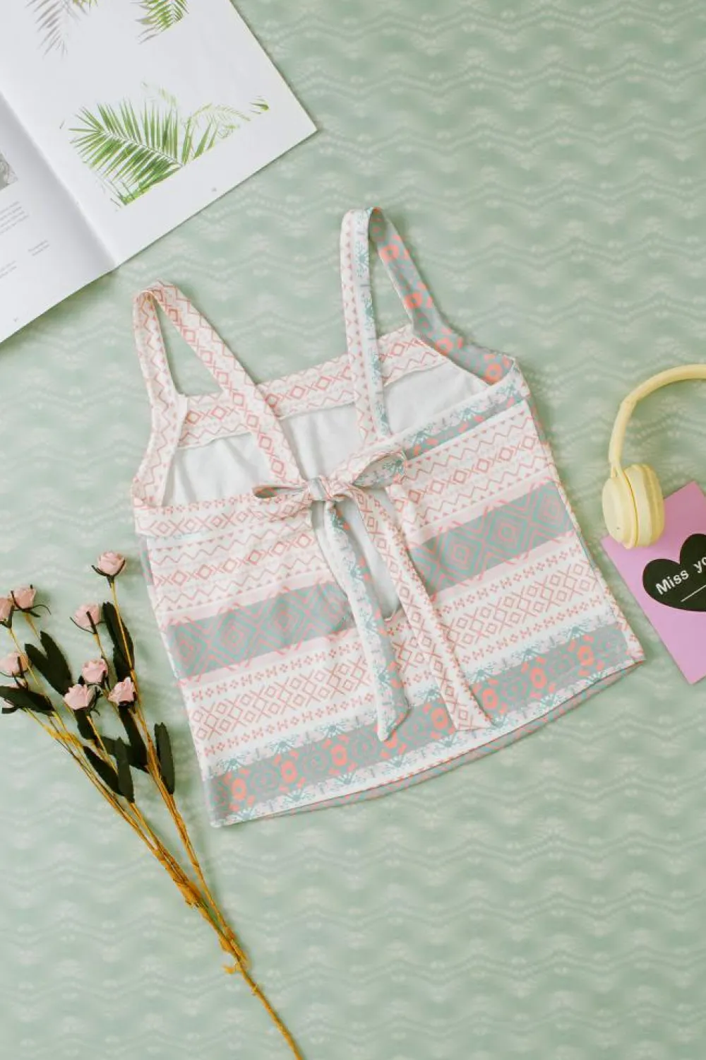 Hot Dear-Lover Western Fashion Print Tie Back Spaghetti Strap Tank White